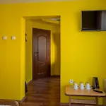 Kisva Hotel *