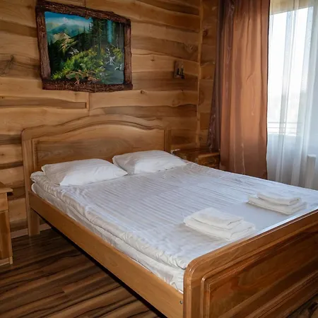 Otel Kisva Yablunytsia